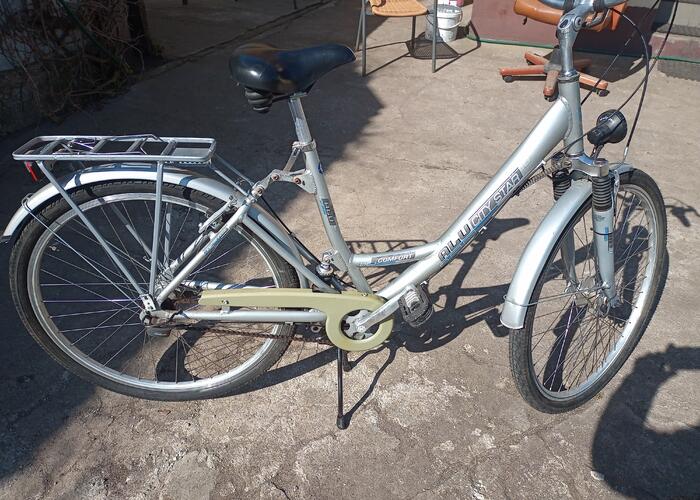 Grajewo ogłoszenia: Sprzedam rower damka koła 28 cali, przeżytki w piaście 7...